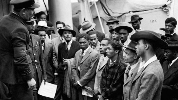 Pasajeros del Empire Windrush a su llegada a Essex