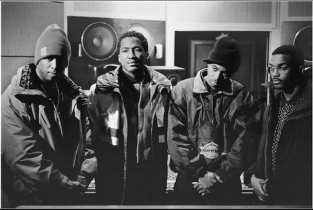 De derecha a izquierda, DJ Premier, Q-Tip y Large Professor