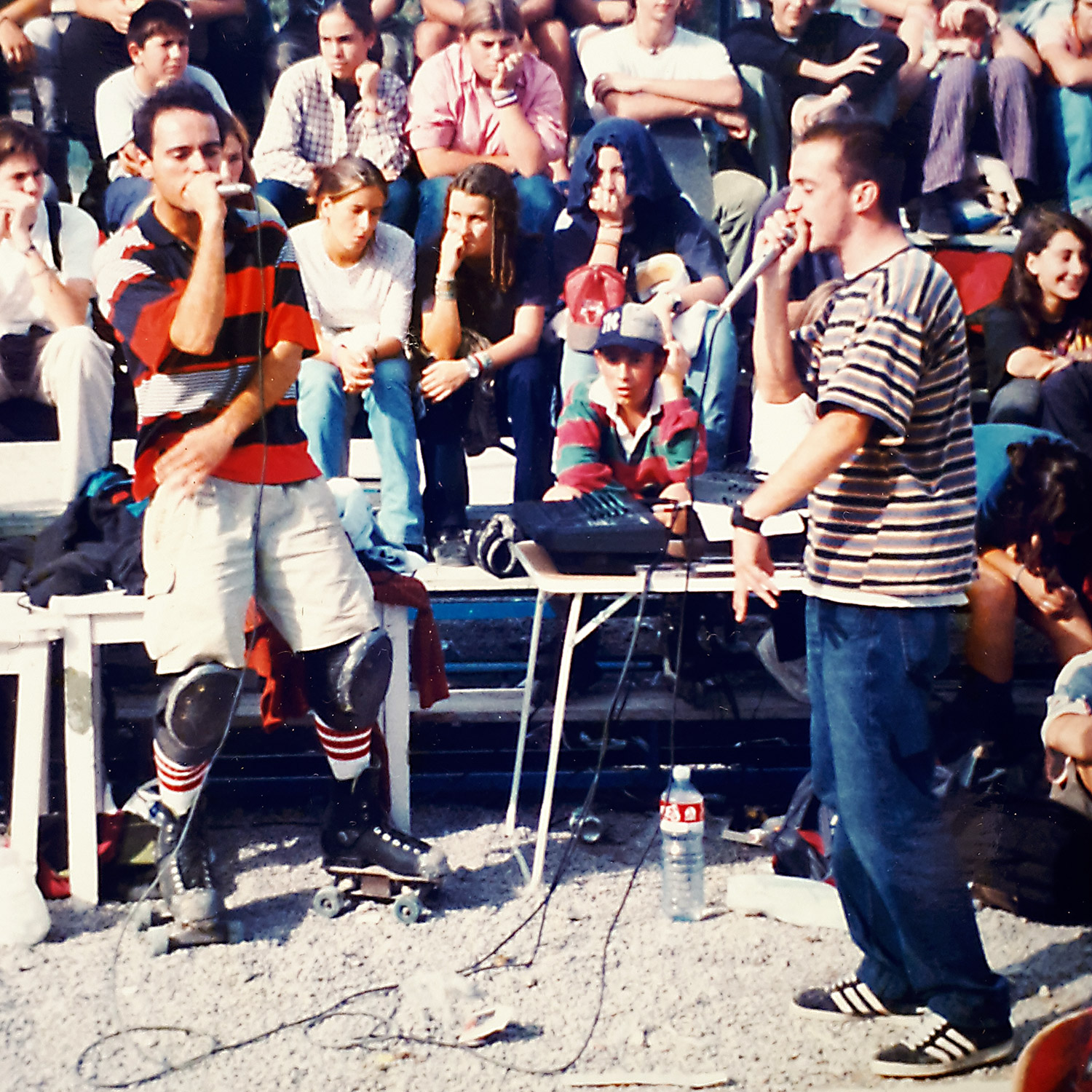 Falsa Identidad en un concierto en la desaparecida rampa de Skate del Sardinero